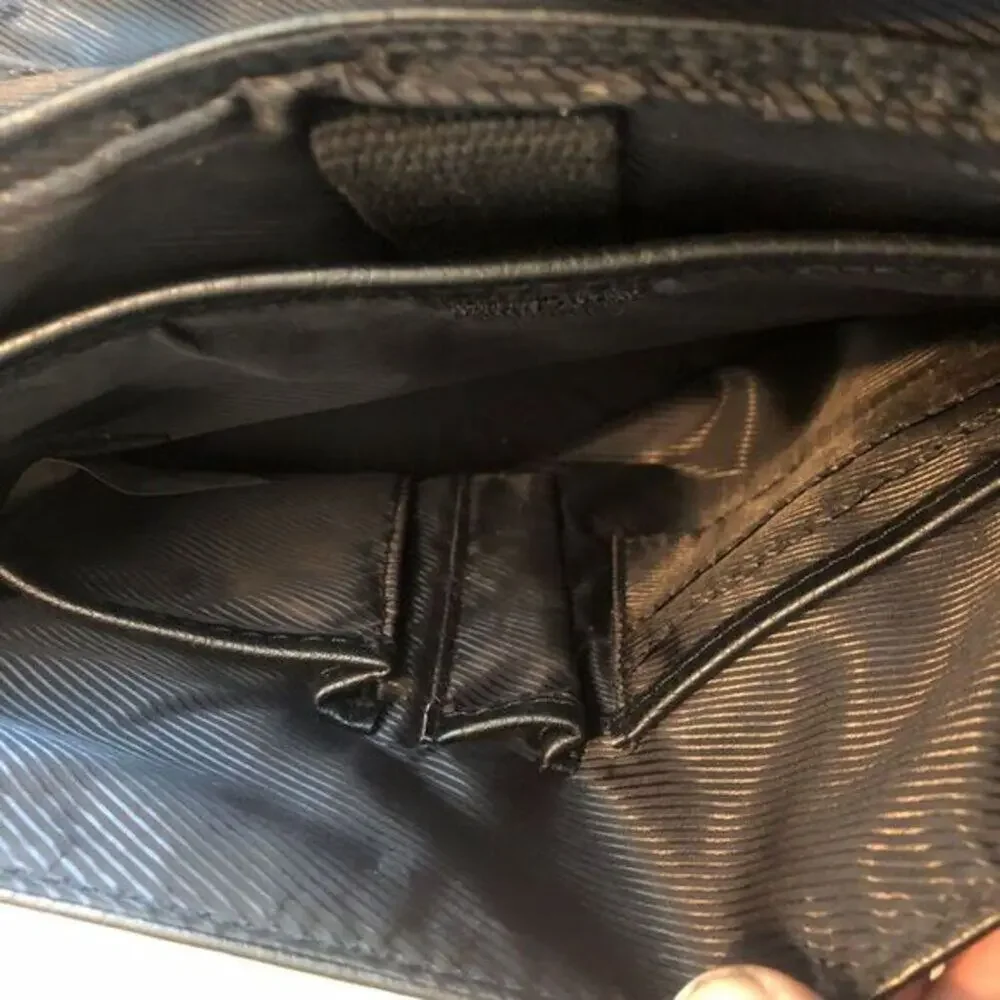 Kenneth Cole Reaction‎ Black Leather Messenger Bag Crossbody mBusiness Satchel